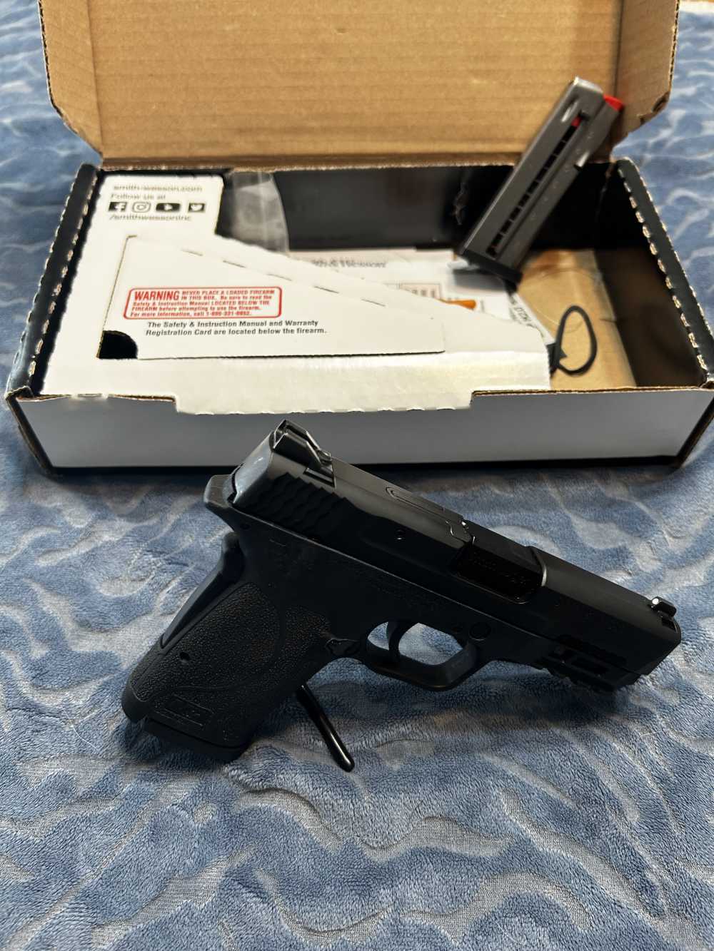 Smith & Wesson M&P9 Shield Ez-img-1