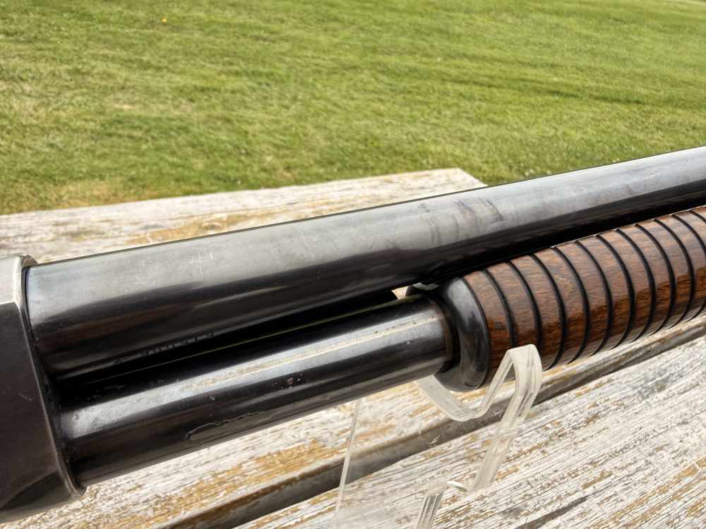 MFG 1955 ITHICA MODEL 37 FEATHERWEIGHT 12GA  PUMP ACTION SHOTGUN 28"-img-8