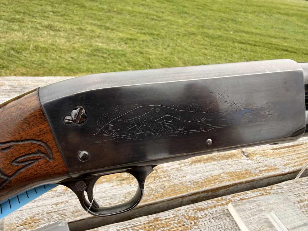 MFG 1955 ITHICA MODEL 37 FEATHERWEIGHT 12GA  PUMP ACTION SHOTGUN 28"-img-4