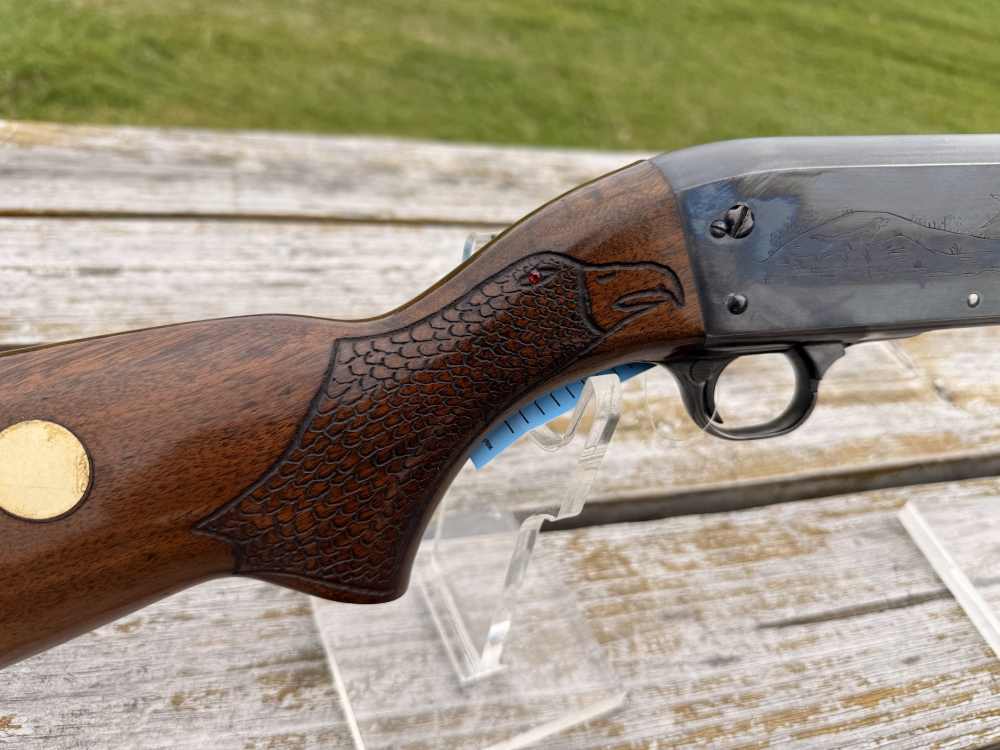 MFG 1955 ITHICA MODEL 37 FEATHERWEIGHT 12GA  PUMP ACTION SHOTGUN 28"-img-3