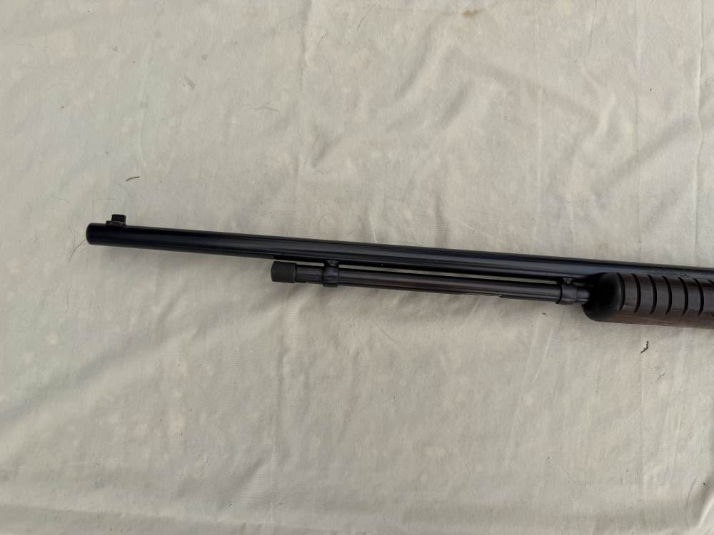 Rossi Model 62 Pump Action Rifle 2 Tone 22 Caliber-img-20