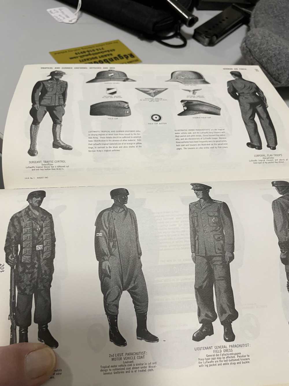 German military uniforms and insignia 1933 to 1945 book-img-6