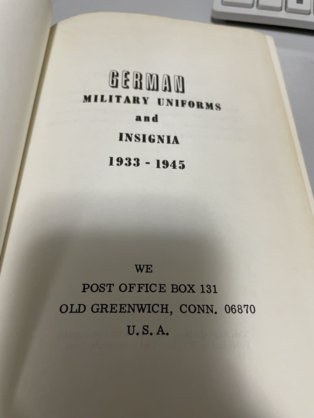 German military uniforms and insignia 1933 to 1945 book-img-1