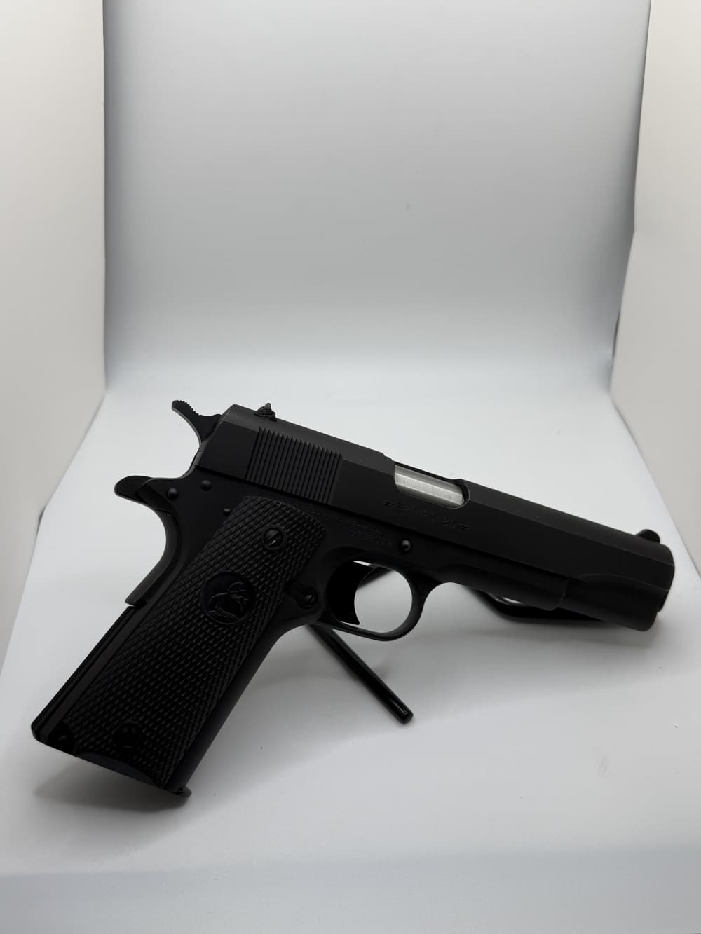 Colt M1911A1 Series 80 .45 ACP-img-3