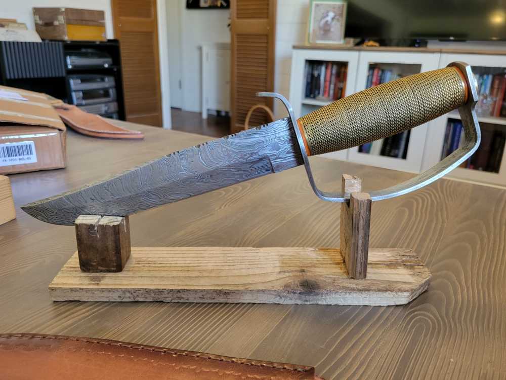 BEAUTIFUL! Custom Made Damascus D-Guard Bowie Knife w/Case & Sheath! -img-0