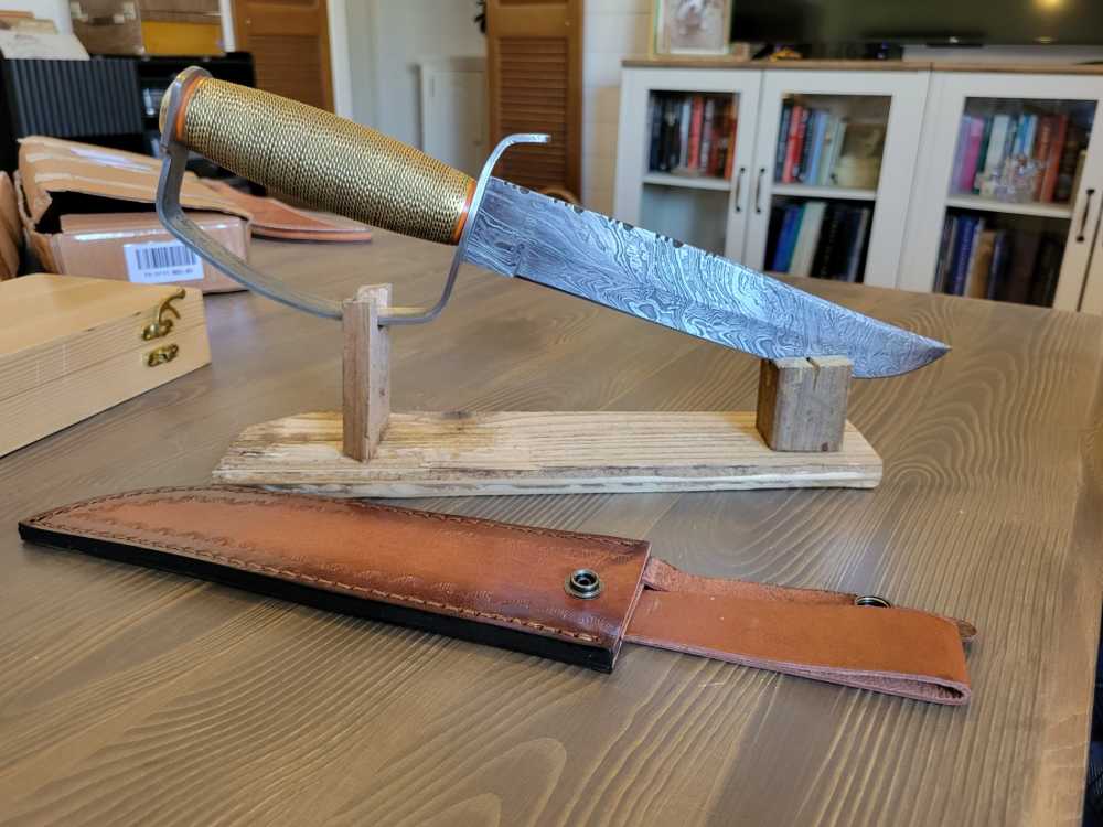 BEAUTIFUL! Custom Made Damascus D-Guard Bowie Knife w/Case & Sheath! -img-4