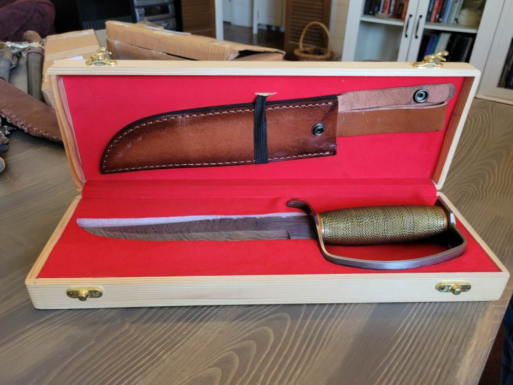 BEAUTIFUL! Custom Made Damascus D-Guard Bowie Knife w/Case & Sheath! -img-1