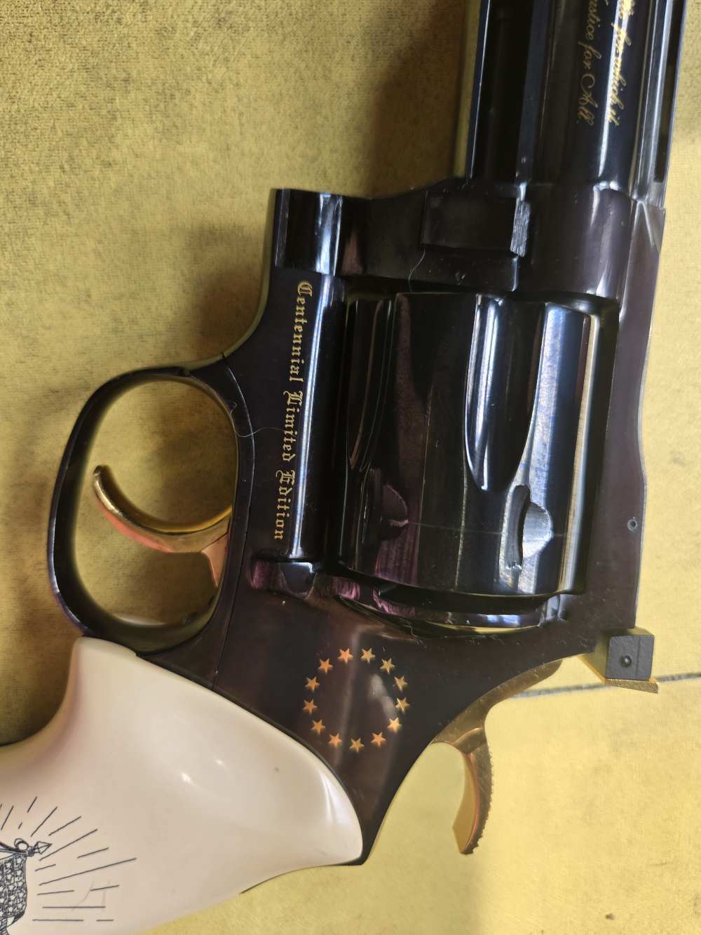 Dan Wesson Commemorative 44mag revolver centennial limited edition 10in  -img-2