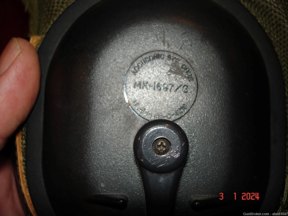 1988 dated US Army Combat Vehicle Crewman Tanker DH-132A ballistic helmet-img-2