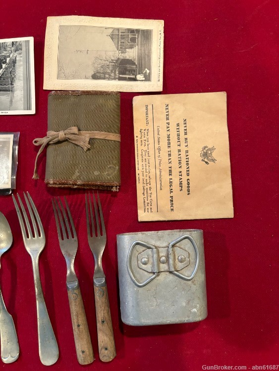 Lot of WWII soldier personal items photos food utensils sewing kit ect.-img-2
