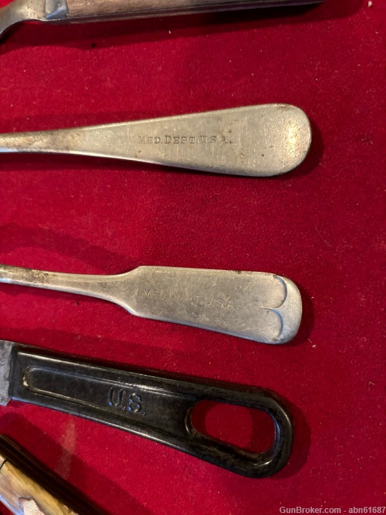 Lot of WWII soldier personal items photos food utensils sewing kit ect.-img-4