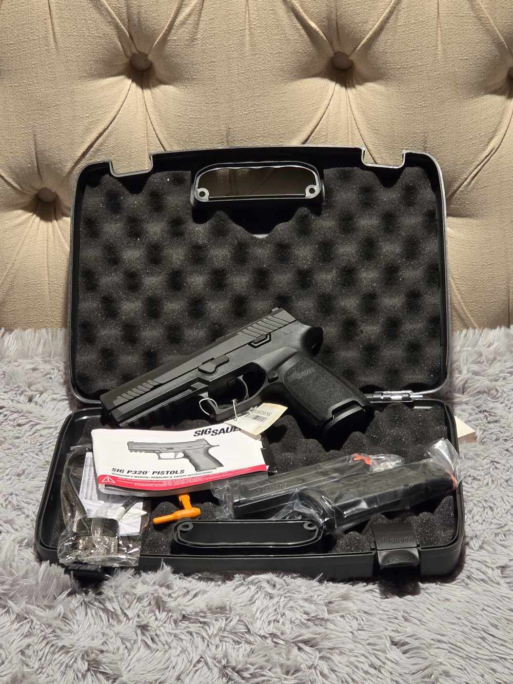 Sig Sauer P320 Full (2024) 4.7" Night Sights* NEW! 3 Mags!-img-0