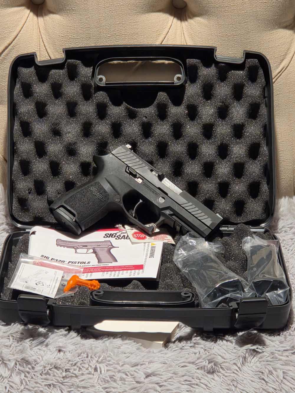 Sig Sauer P320 Compact (2025) *NEW!-Optic Ready, 3 Mags! -img-0