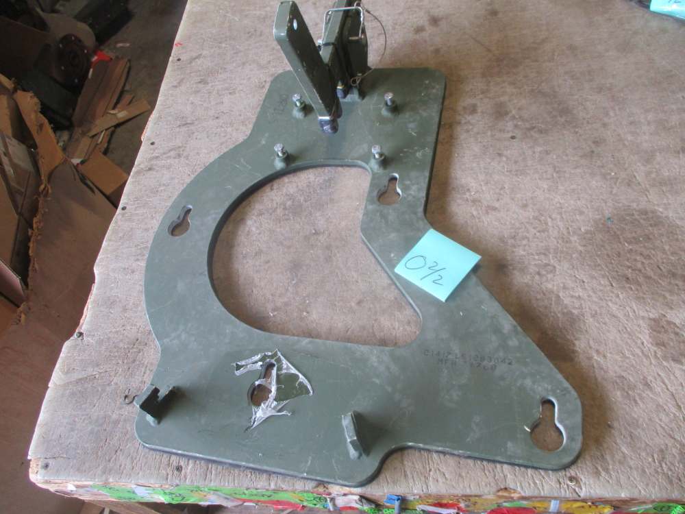 NOS Aluminum Storage Bracket for 81mm or 60mm Mortar Base Plate-img-0
