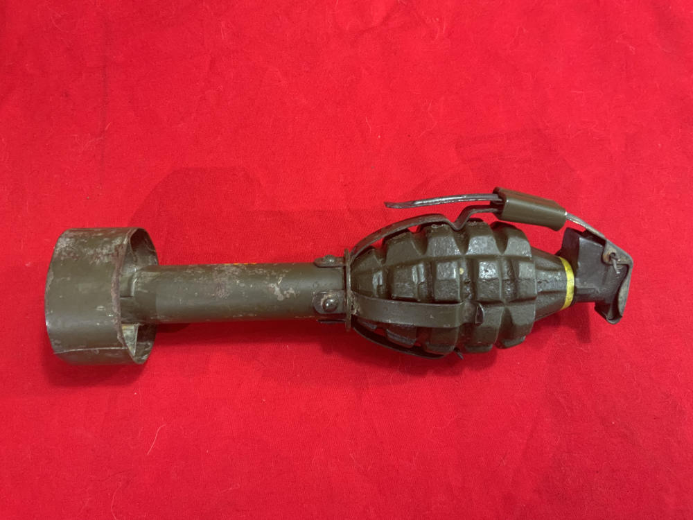 Orig USGI WWII Pineapple Grenade on 1944 dated 4-prong Rifle Grenade Stem-img-4