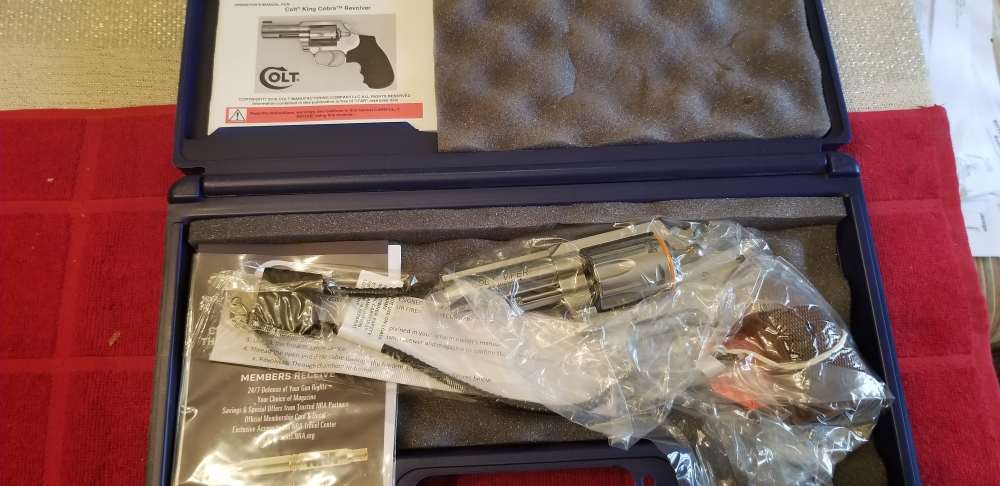 Colt 3" Viper .357mag (NIB) Unfired low serial number SP3WRR #171-img-13
