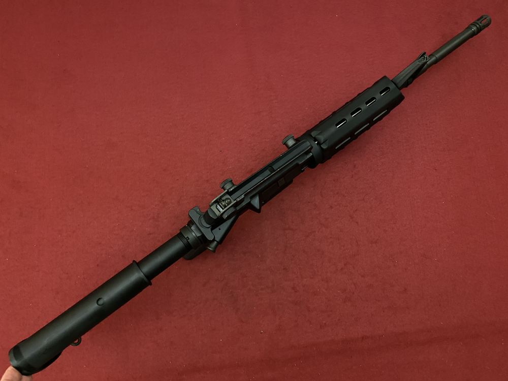 Excellent Anderson AR-15 16" 5.56, A2 front sight, A3 upper, carry handle-img-2