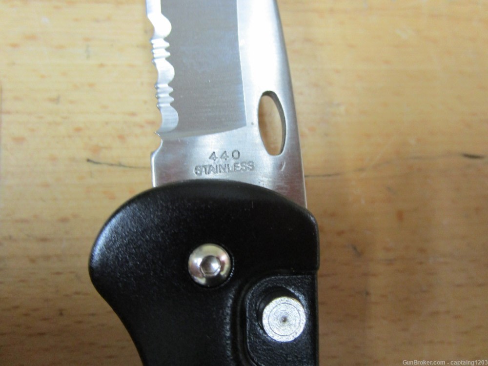 Taiwanese Side Opening Auto, Partially Serrated, 3", 440 Stainless-ST-85BK-img-6