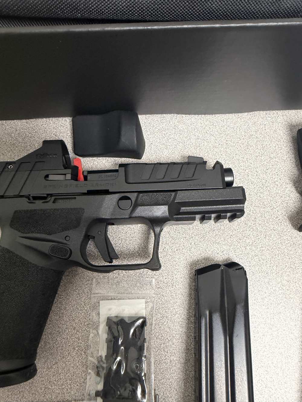 Springfield Echelon 4.0C Gear Pac Optic Ready Pistol, 9mm, 4in, 15 Rds-img-2