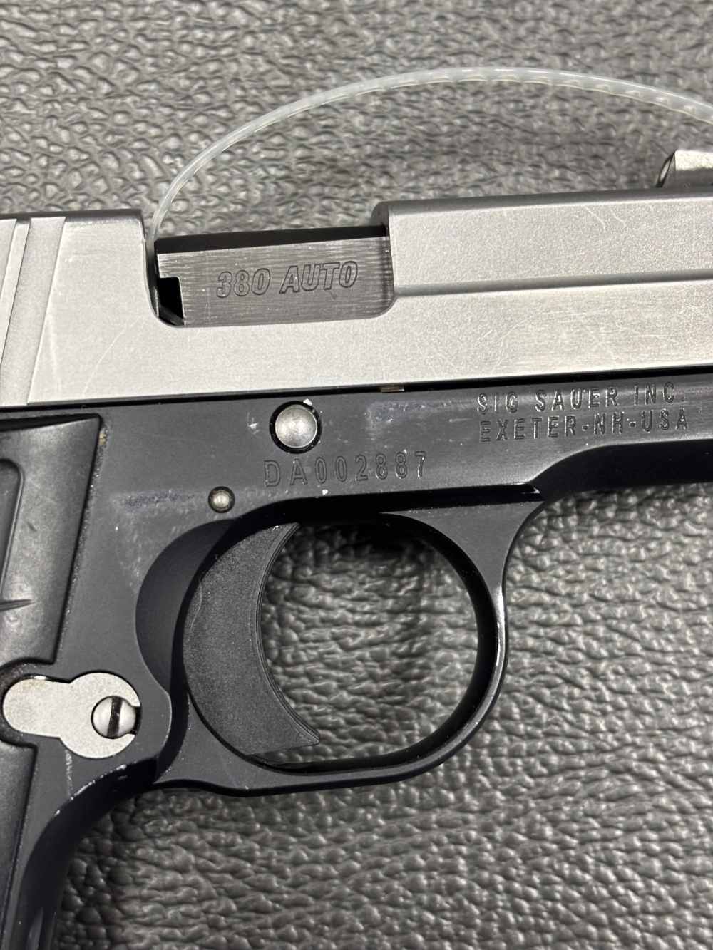 SIG SAUER P238 TWO-TONE 380 ACP W/ CASE. NO RESERVE -img-10