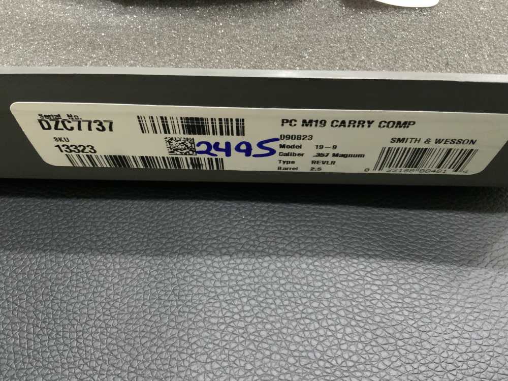 Smith & Wesson 19 Carry Comp 357 Mag 2.5" NEW 13323-img-11