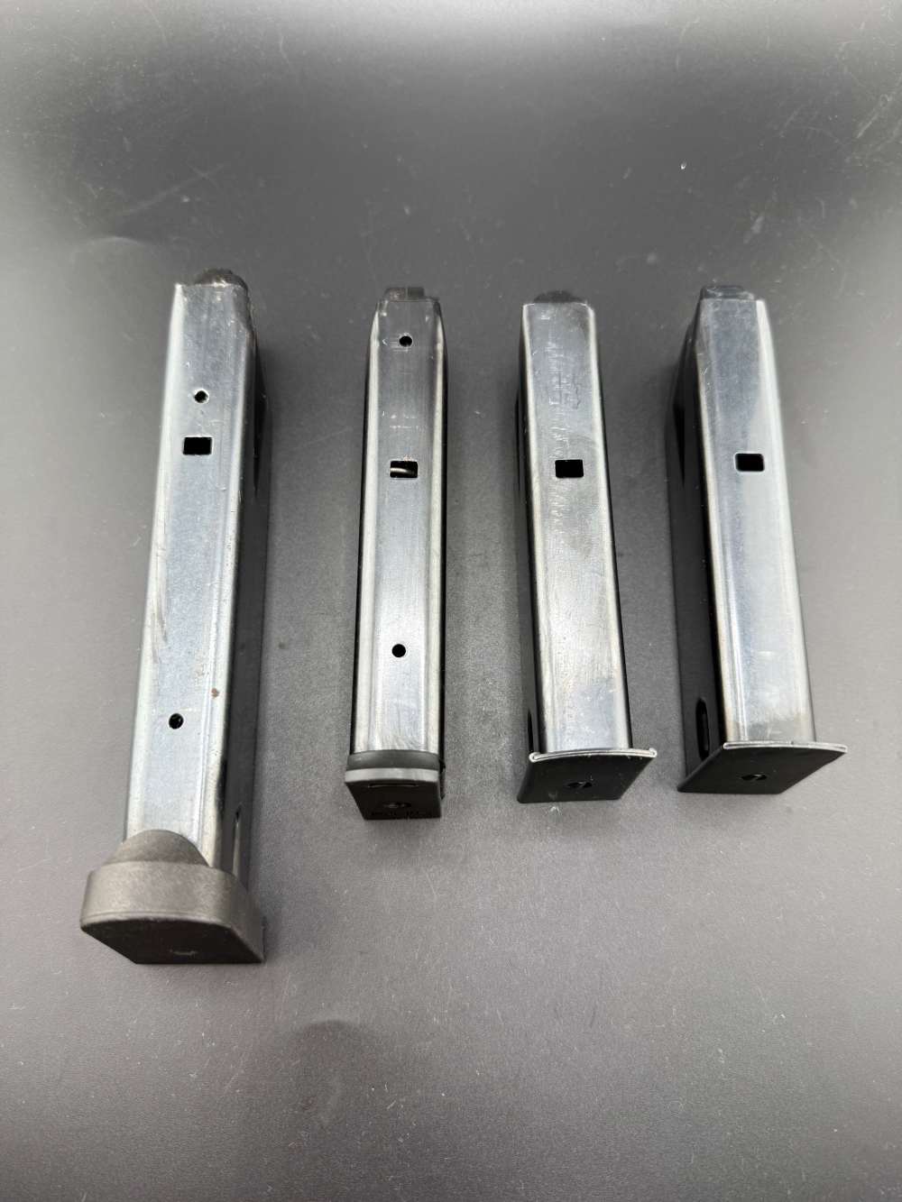 Lot of 4 Ruger P85 P89 P93 P94 P95 Magazines 15rds and Extended -img-1