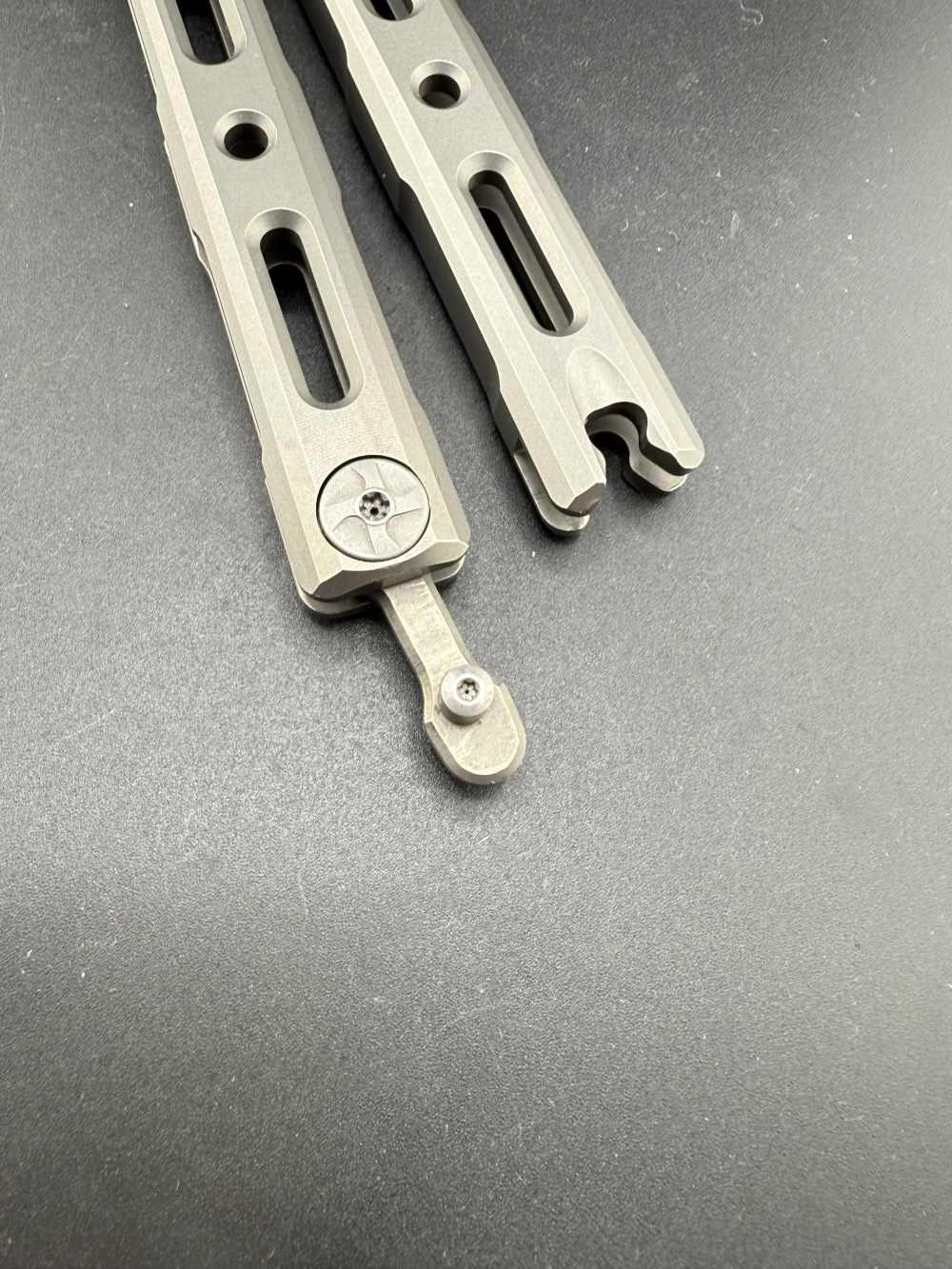 Original Benchmade Model 85 Titanium Balisong Butterfly Knife-img-12