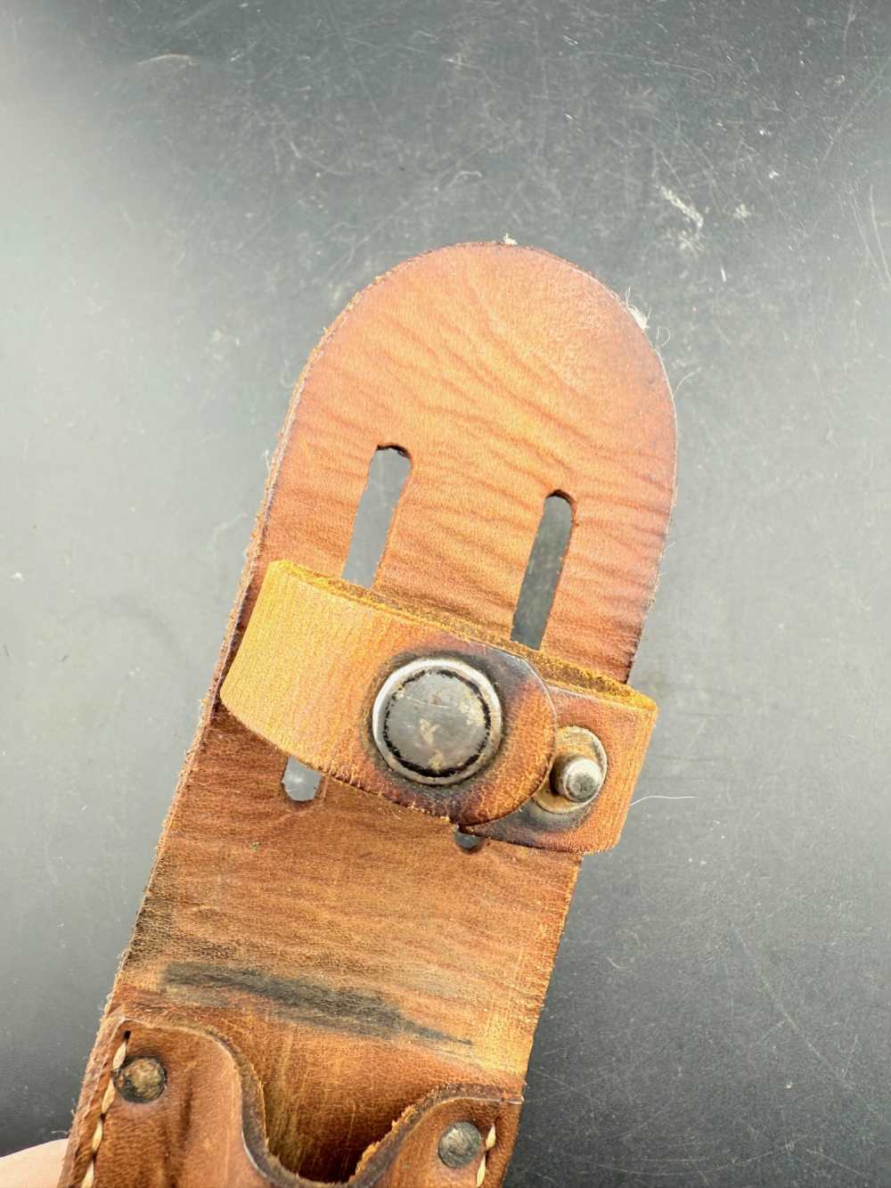 WW1 LF&C 1917 Trench Knife Knuckle Knife with Original Leather Sheath -img-15