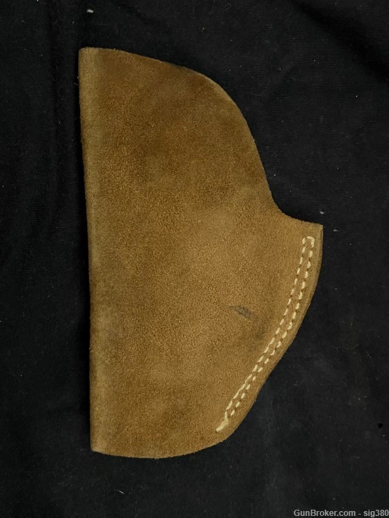 VINTAGE SMALL LEATHER AUTOMATIC CLIP HOLSTER-img-1