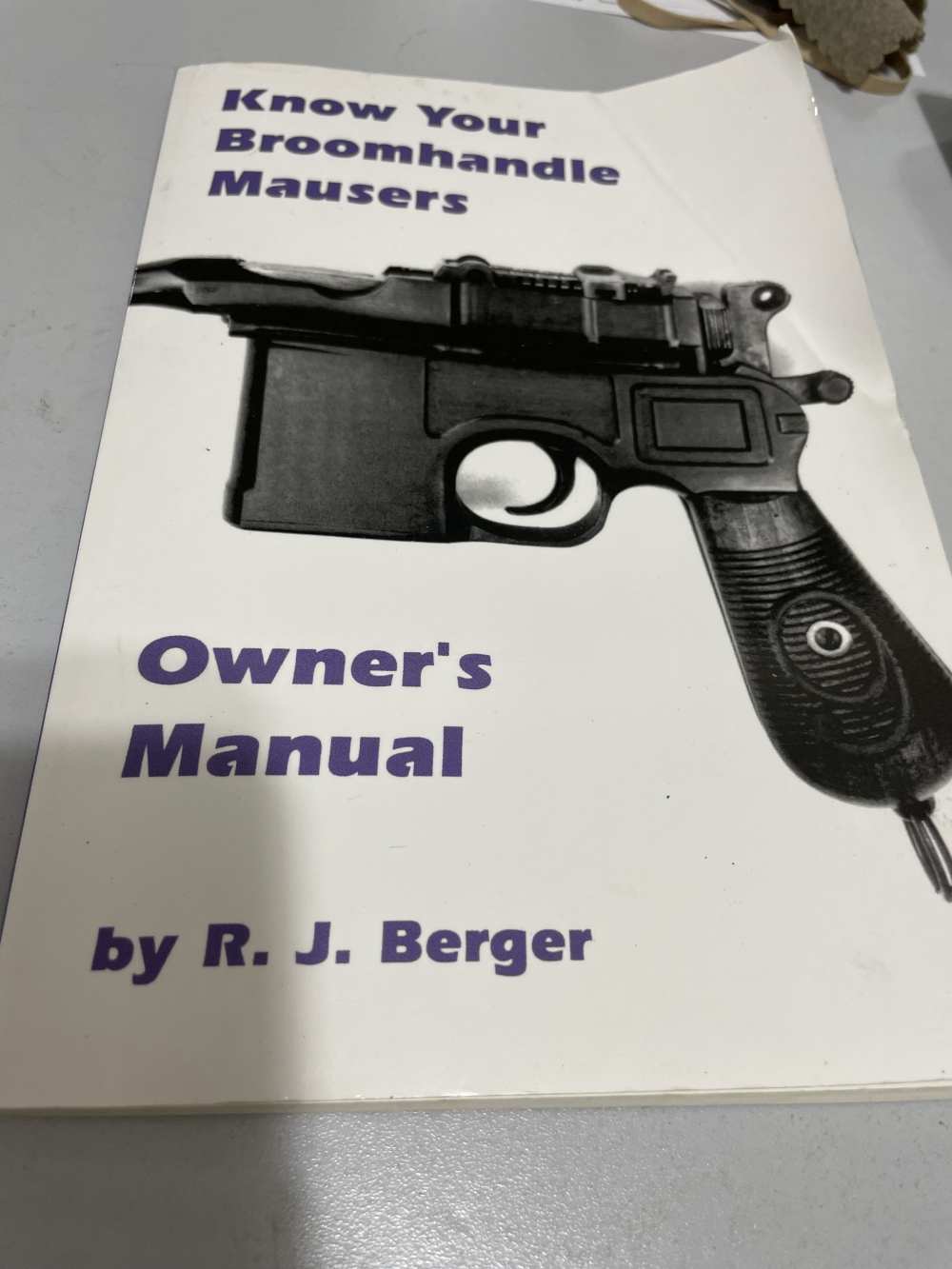 Know your Broomhandle Mouser book. C96 Like Walther -img-0