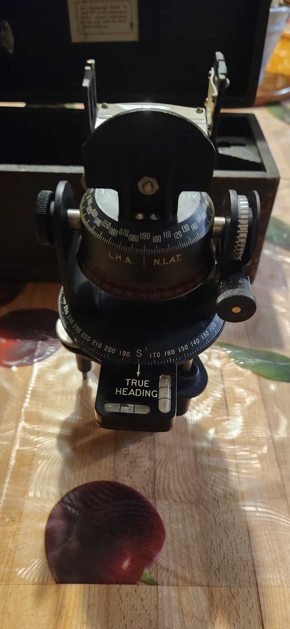 WWII High Latitude Compass Astro-Compass MKII made by Sperti-img-2