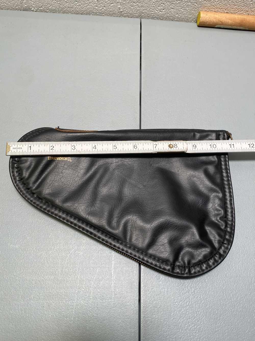 Vintage Browning pistol rug, case-img-0