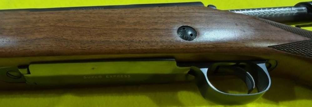 WINCHESTER MODEL 70, SUPER EXPRESS .375 H&H MAG IN EXCELLANT COND-img-7