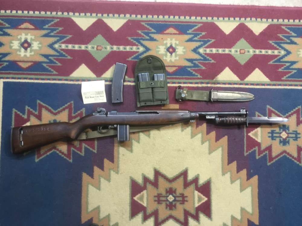 Inland Div. U.S. M1 30 Carbine w/Bayonet & Magazines w/Carrier-img-0