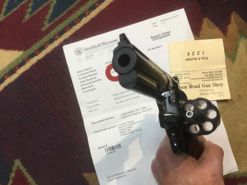 Smith & Wesson 586 4” Blue 357 mag-img-3