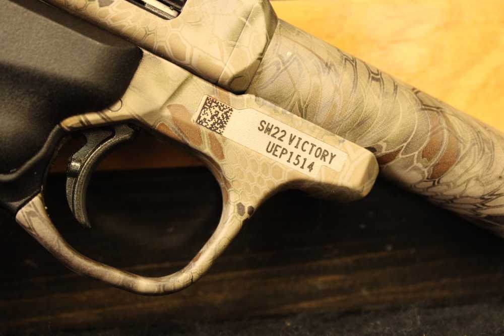 Smith and Wesson SW22 Victory .22LR Semi-Automatic Pistol-img-2