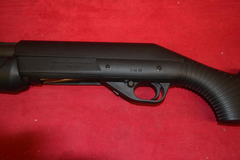 Benelli Super Nova 12GA 3.5" Chamber 26"Barrel, Used Good Condition.-img-10