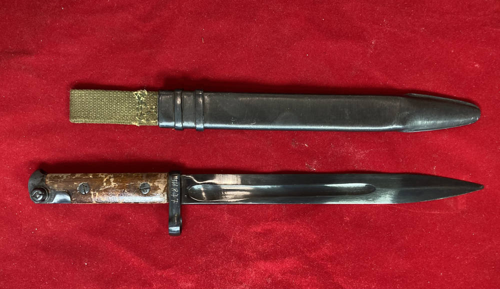Soviet WWII SVT-40 Bayonet for Tokarev Rifle w/ Scabbard (RARE)-img-0