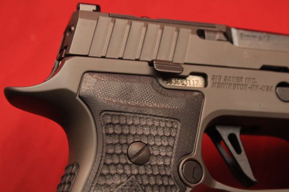 USED Sig Sauer P320 Legion 9 MM 3.9" barrel W/ light, box & (3) magazines-img-3
