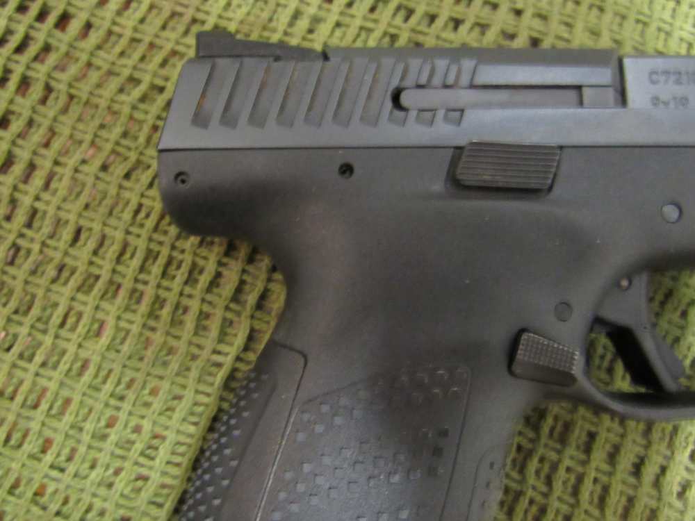CZ P-10 C 9mm Luger Compact Striker-Fired, 4.02", Black,  2x 17 RD mag-img-5