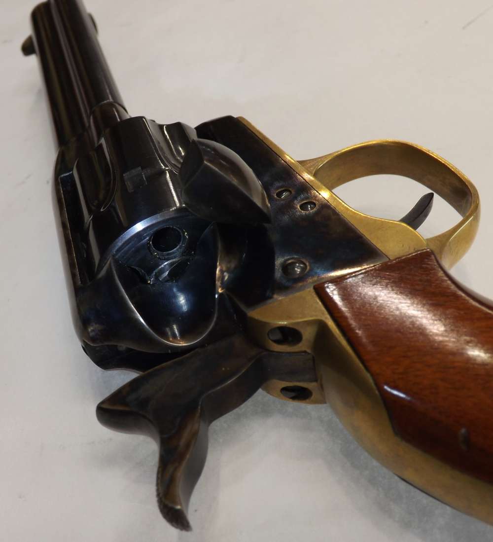 UBERTI 1873 CATTLEMAN 22LR-img-2