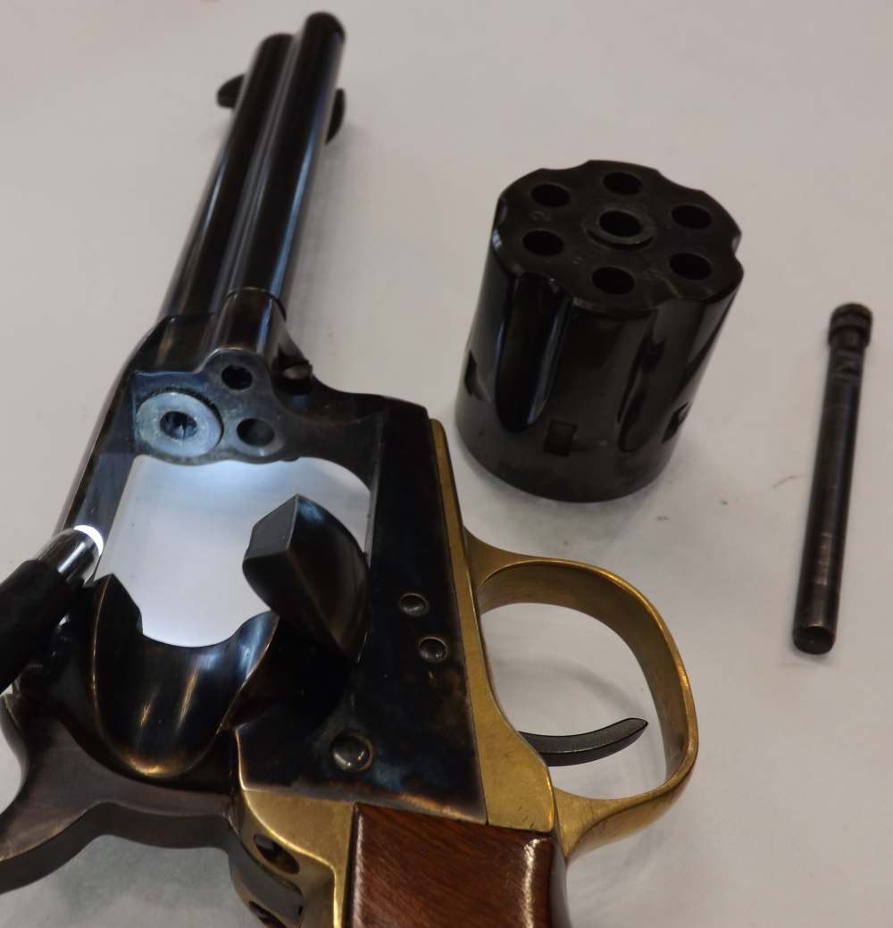 UBERTI 1873 CATTLEMAN 22LR-img-12
