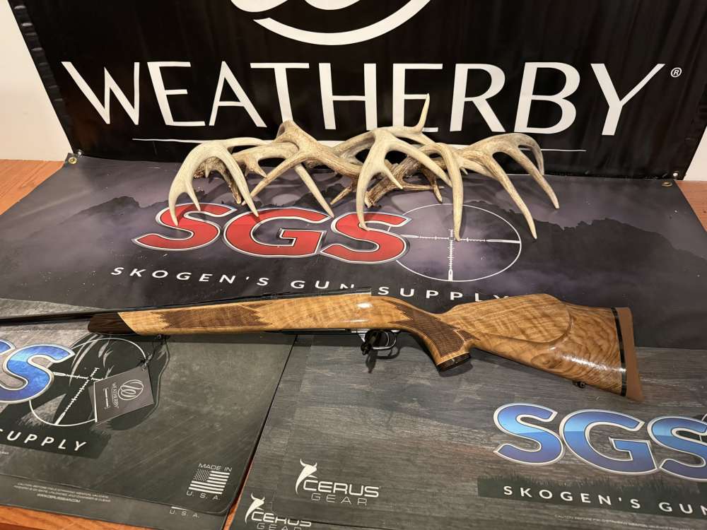 Weatherby Mark V Deluxe 300 WBY - Serial # WY224299-img-1