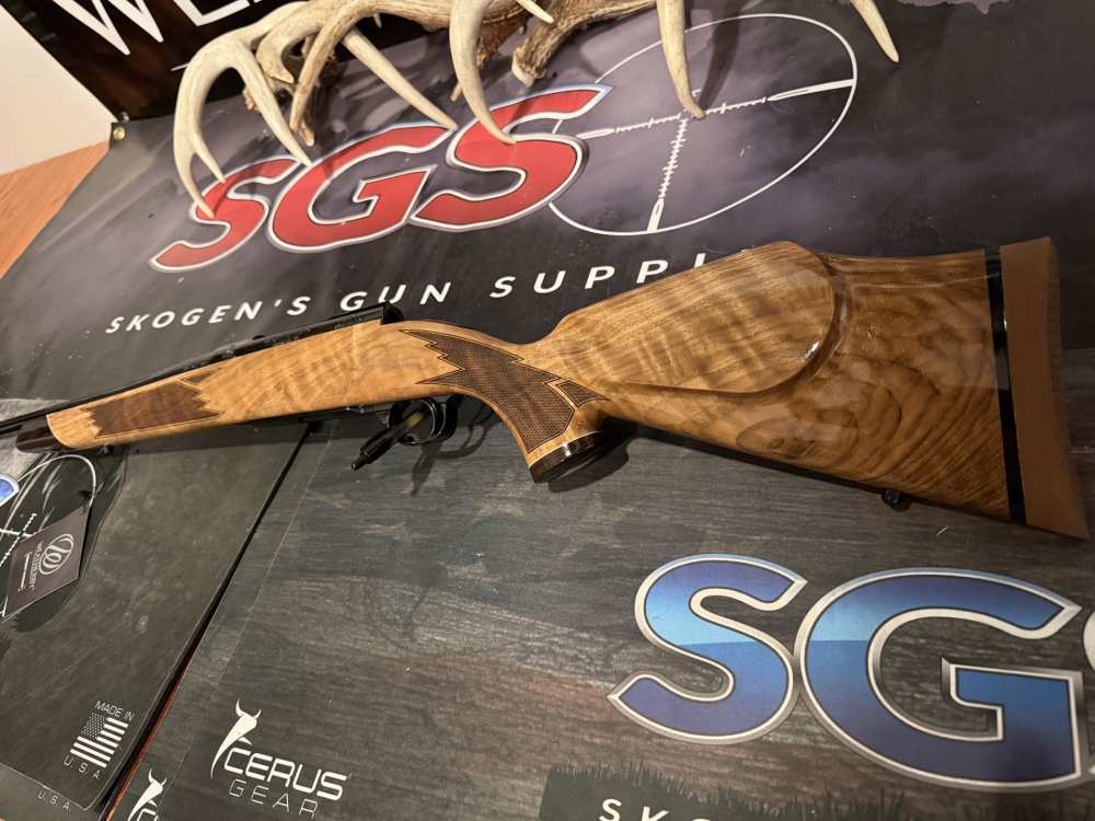 Weatherby Mark V Deluxe 300 WBY - Serial # WY224299-img-0