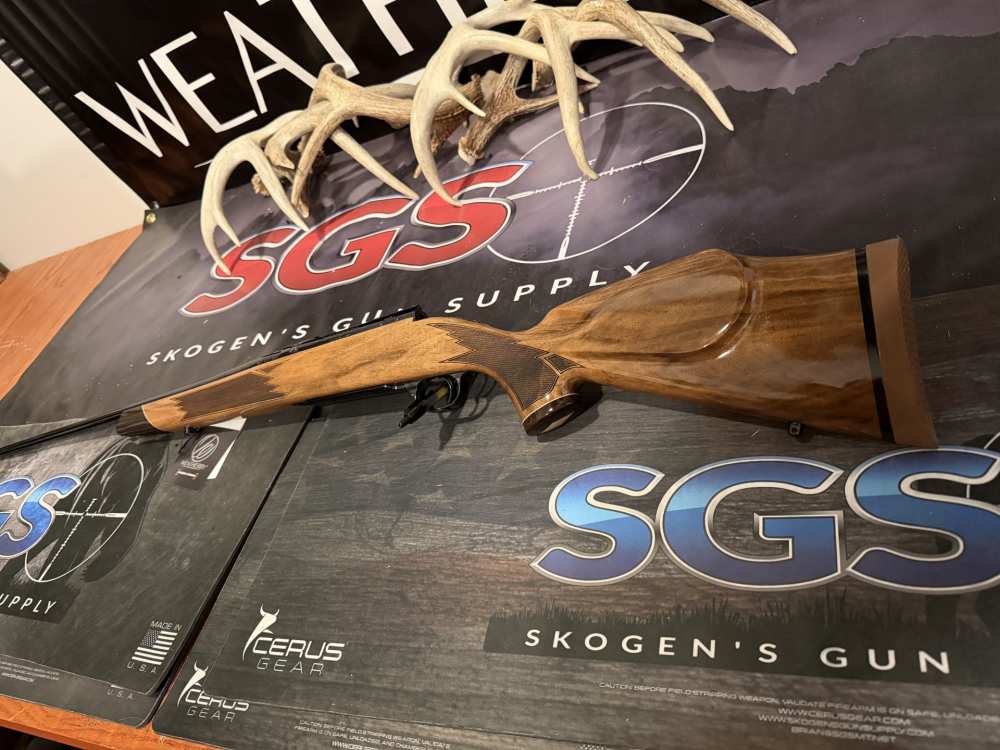 Weatherby Mark V Deluxe 300 Weatherby Serial # WY224295-img-0