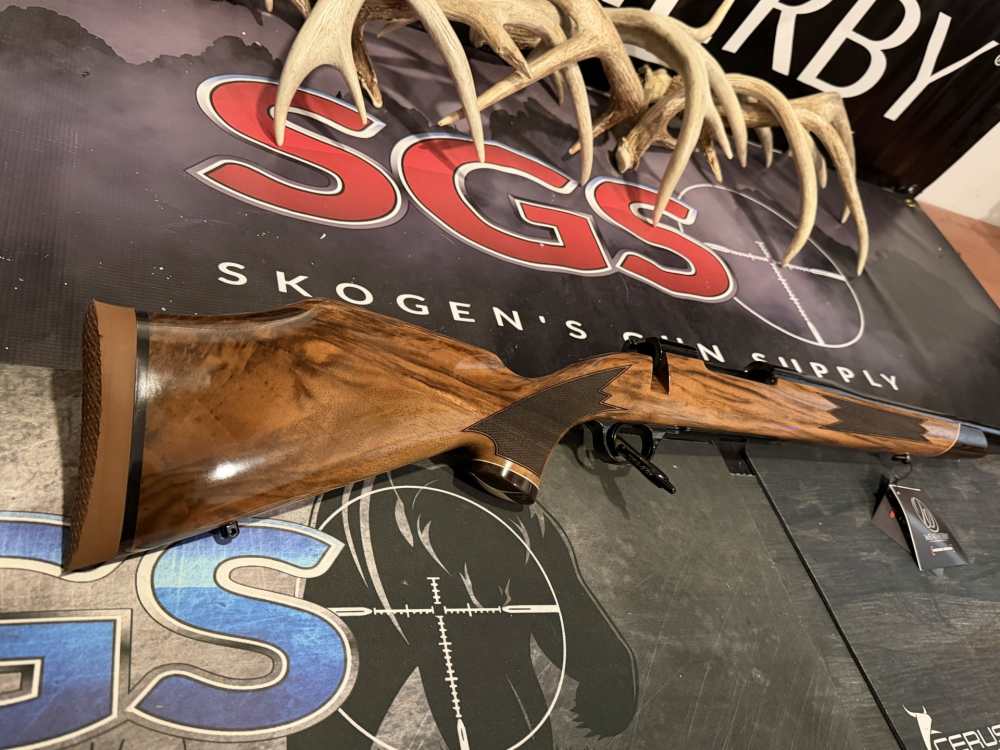 Weatherby Mark V Deluxe 338-378 Serial # WY224097-img-2