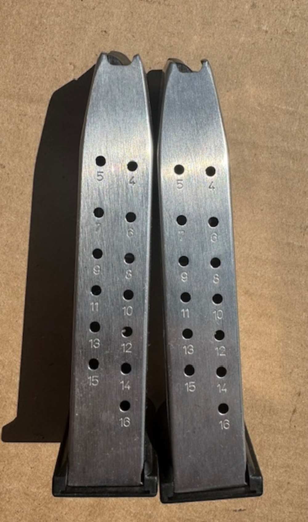 2 Springfield Armory 40S&W Magazines 16rd VG-img-0
