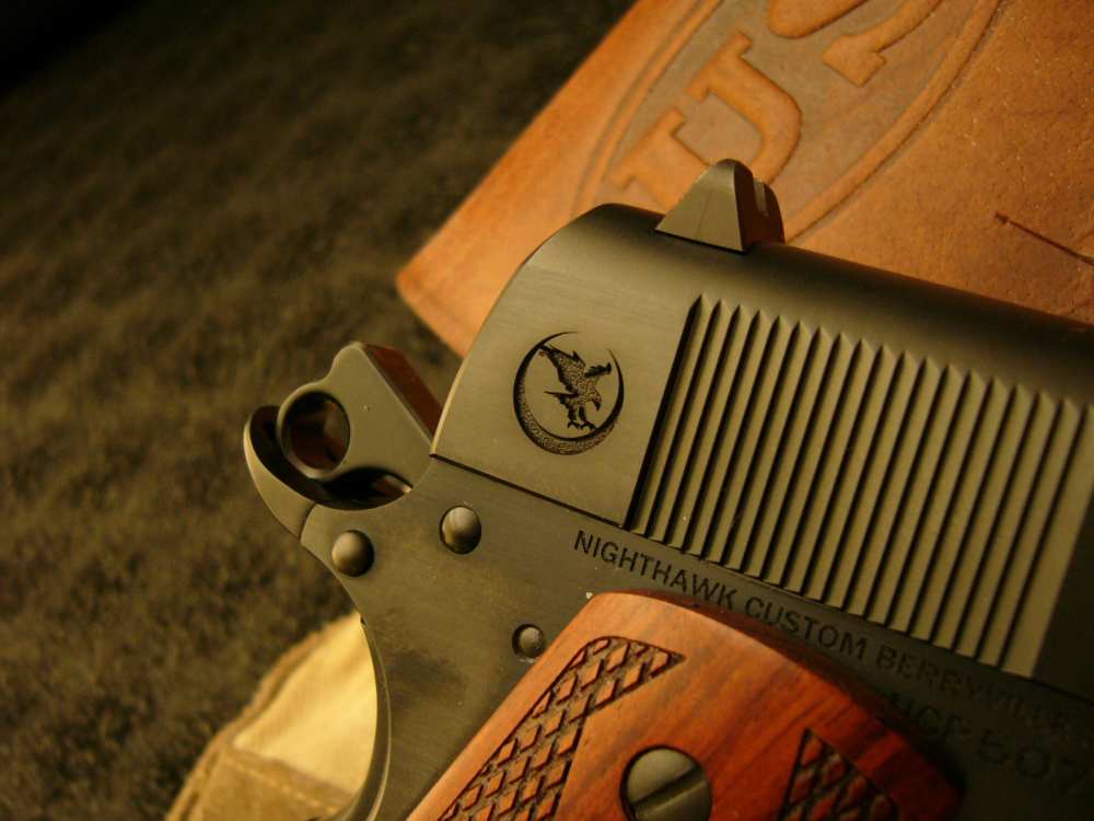 NIGHTHAWK CUSTOM GI PLUS NEW MODEL SASS 1911 GOV'T .45 U.S. ARMY BAKELITE -img-10
