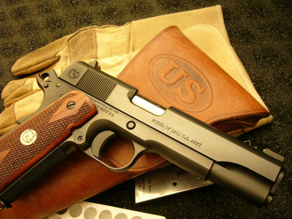 NIGHTHAWK CUSTOM GI PLUS NEW MODEL SASS 1911 GOV'T .45 U.S. ARMY BAKELITE -img-1