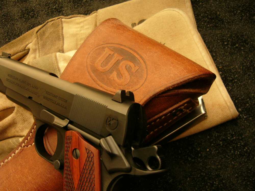 NIGHTHAWK CUSTOM GI PLUS NEW MODEL SASS 1911 GOV'T .45 U.S. ARMY BAKELITE -img-29